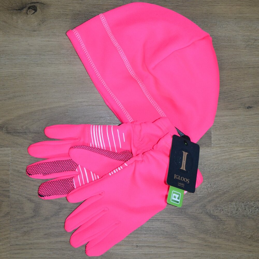 NEW Women's IGLOOS 2 Piece Hot Pink Winter Set Fleece Beanie Hat & Tech Gloves
